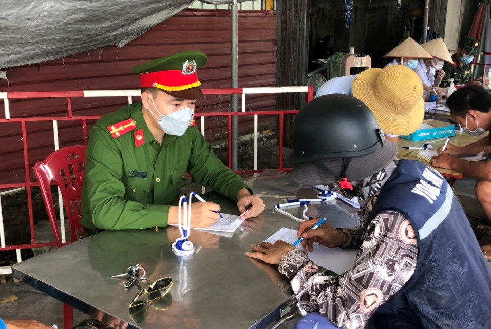 Chốt số 5 kiểm soát dịch, bệnh Covid-19 phát hiện 01 người vượt chốt trái quy định